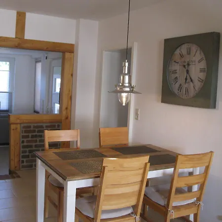 Apartment Dat Hus An De Kirch *